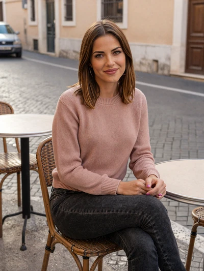 Benedetta, 28, Italian woman at an outdoor cafe in Rome Prati - verified Vatican-area single on Cdleusa